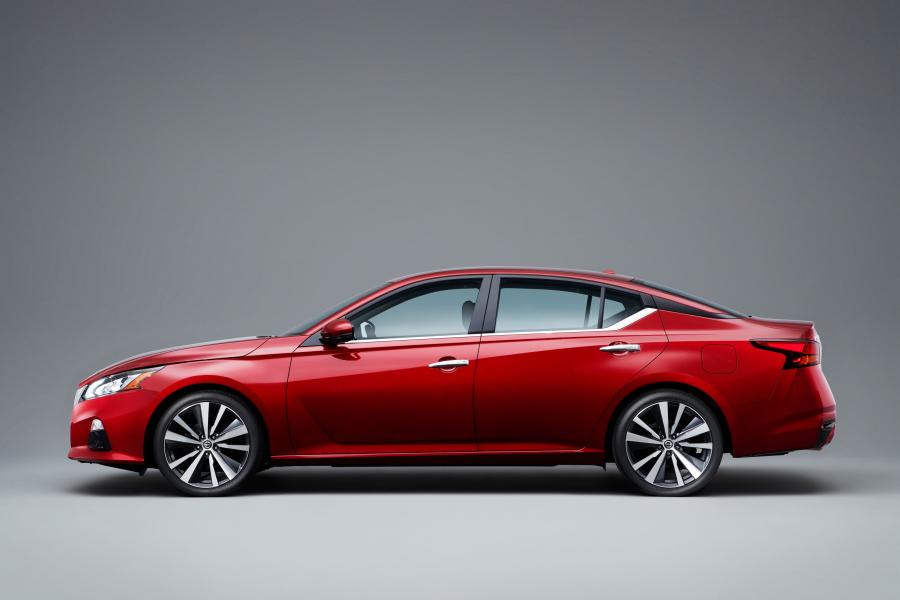  Nissan Altima Platinum 2018 года  (фото 10 из 22)